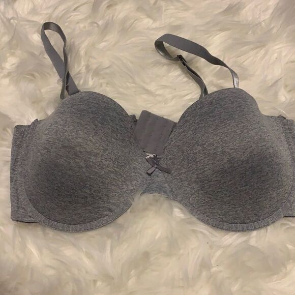 42D gray bra  - Picture 1 of 4